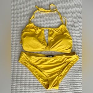Carmen Marc Valvo bikini | Size Large